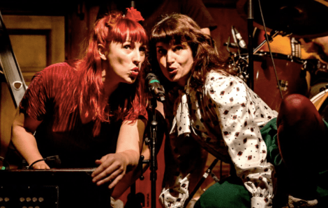 Snow White & Rose Red 1.png